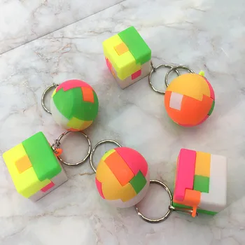 Bērniem Dāvanu Radošo Plastmasas Mini Multi-krāsu Bumba Puzzle Rotaļlieta 1gb Puzzle Montāža Bumbu Izglītības Rotaļlietas Atslēgu piekariņi